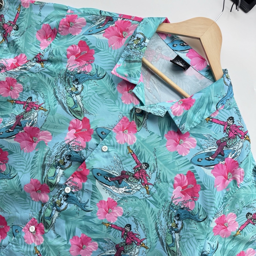 Batman Hawaiian Shirt Mens 2XL Surf Beach Aloha Joker Floral Surf Hibiscus
